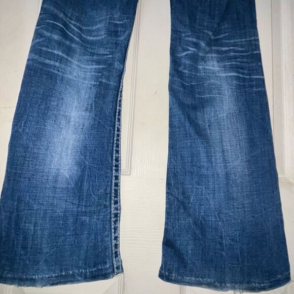 Vintage Big Star Womens Size 28XL Blue Whiskered Embellished Sweet Flare Jeans - Picture 8 of 14